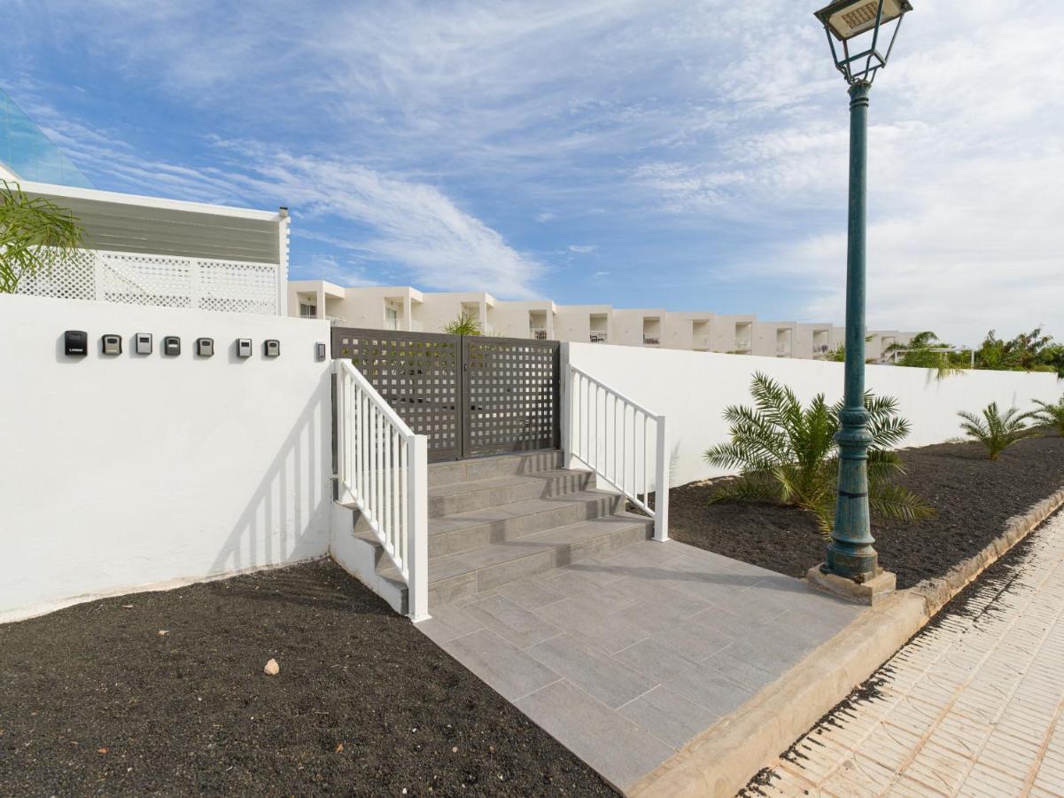 Homeforguest Sunset Senator With Pool And Terrace In Коста-Тегисе Экстерьер фото