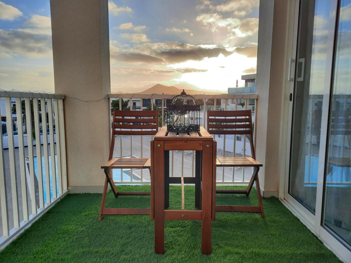 Homeforguest Sunset Senator With Pool And Terrace In Коста-Тегисе Экстерьер фото